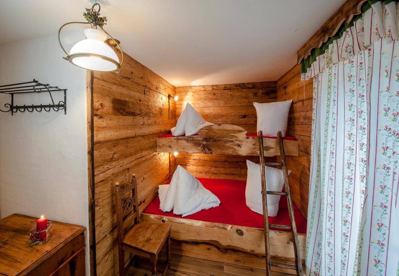 Alpenhostel "Das Besenhaus" Altenmarkt im Pongau Ngoại thất bức ảnh