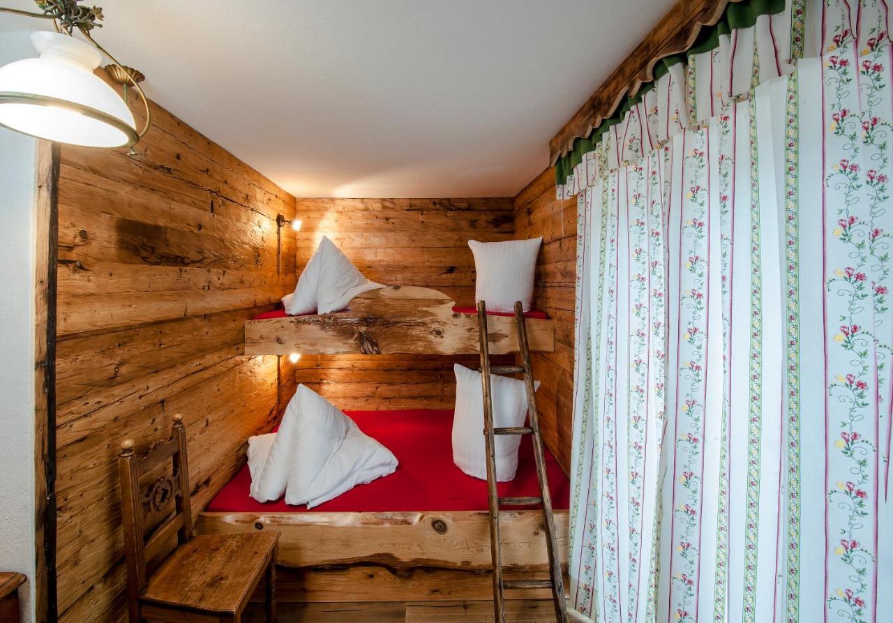 Alpenhostel "Das Besenhaus" Altenmarkt im Pongau Ngoại thất bức ảnh