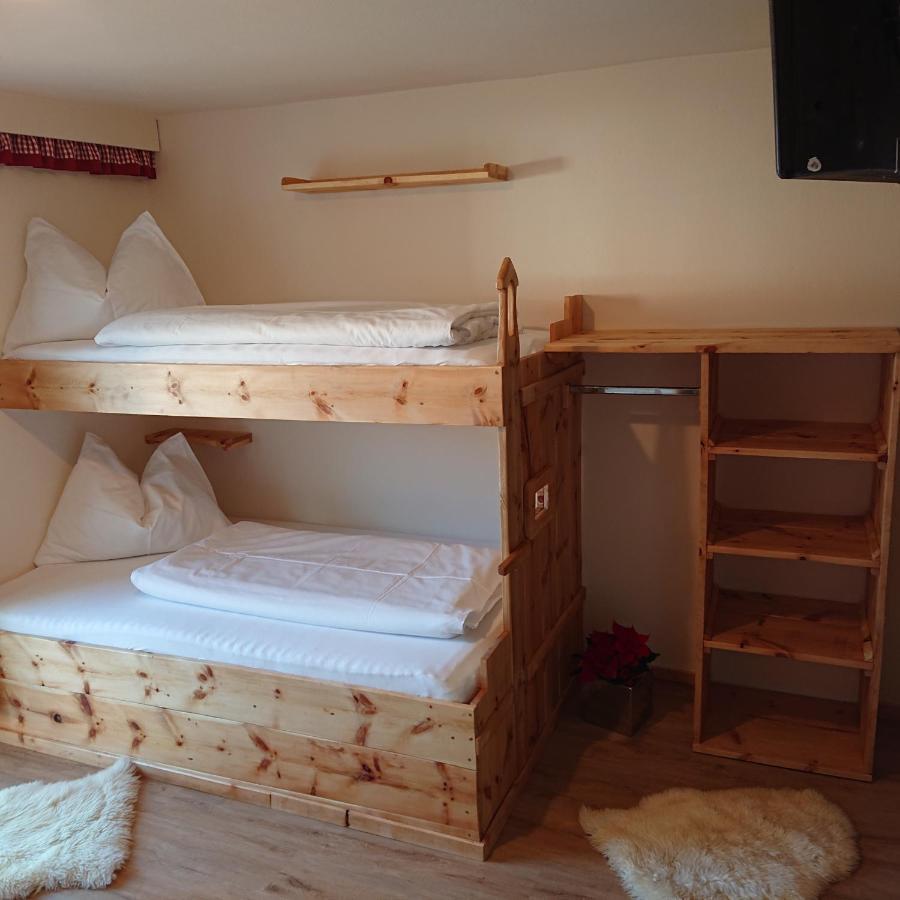 Alpenhostel "Das Besenhaus" Altenmarkt im Pongau Ngoại thất bức ảnh