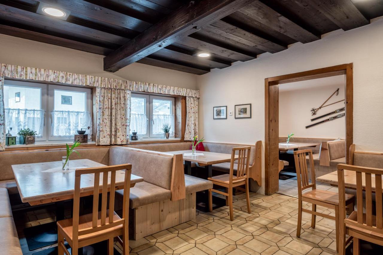 Alpenhostel "Das Besenhaus" Altenmarkt im Pongau Ngoại thất bức ảnh